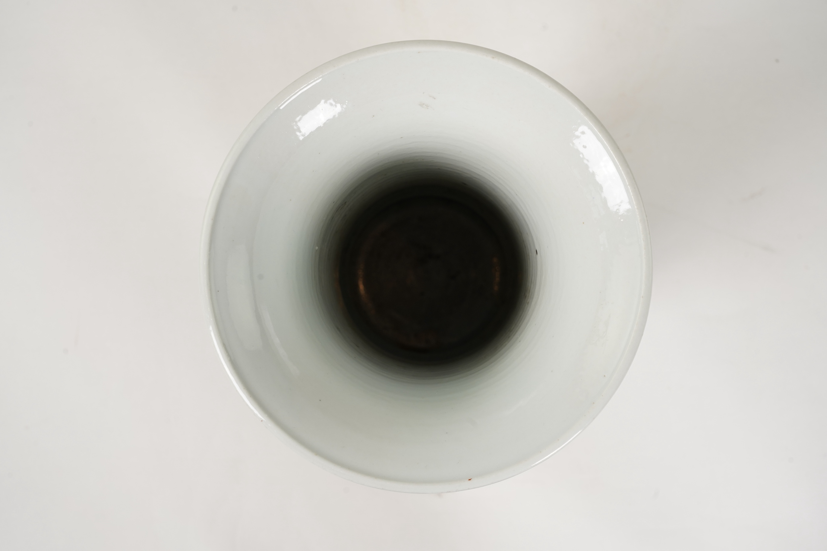 A Chinese wucai gu-shaped vase
